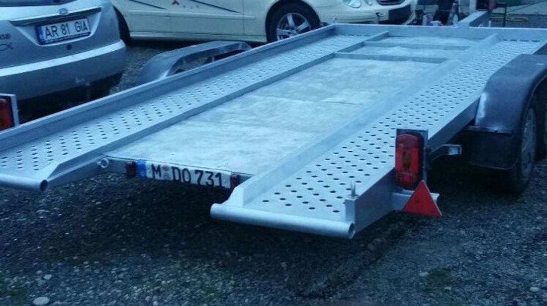 Trailer Auto