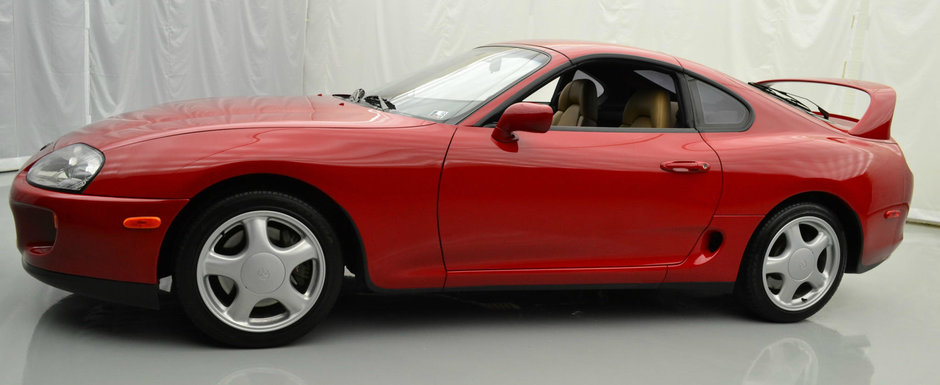 Tranzactia care a depasit toate asteptarile: aceasta Toyota Supra s-a vandut zilele trecute cu 121.000 de dolari Tranzactia care a depasit toate asteptarile: aceasta Toyota Supra s-a vandut zilele trecute cu 121.000 de dolari