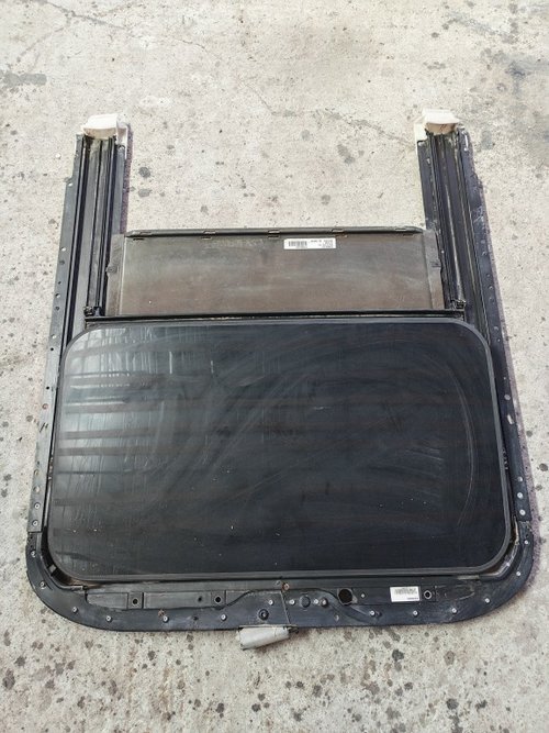 Trapa Audi A4 B6 B7 completa cu motoras panoramic