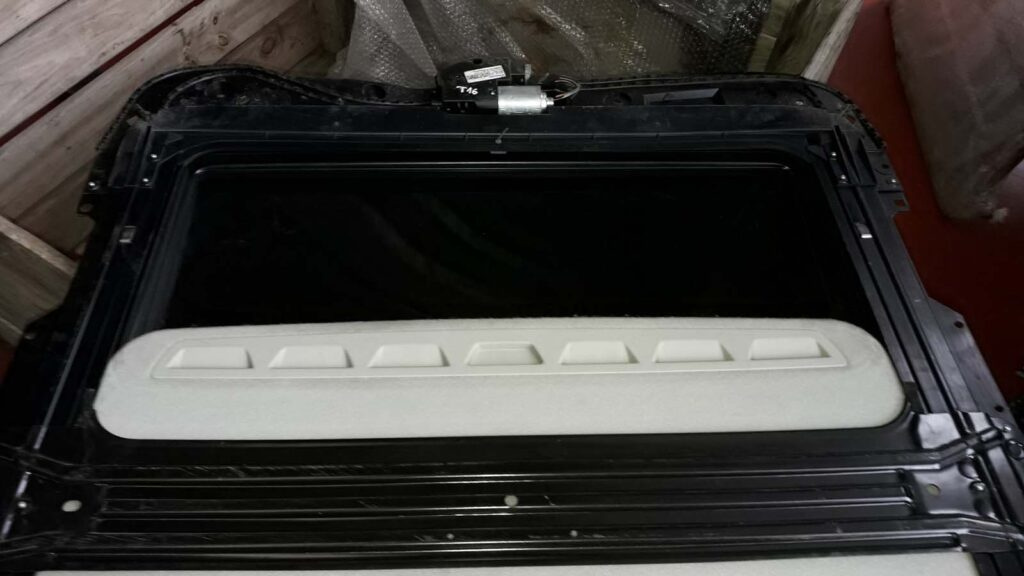 trapa SOLAR FORD C-MAX 1702743B1702743B