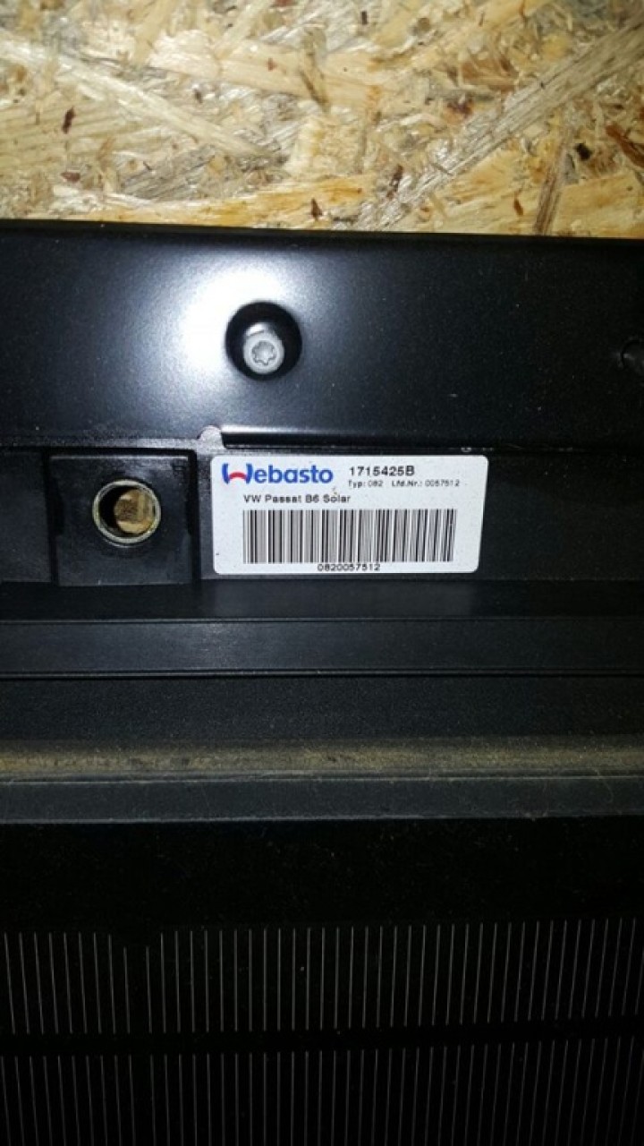 Trapa solara cod 3c0877041a vw passat b6
