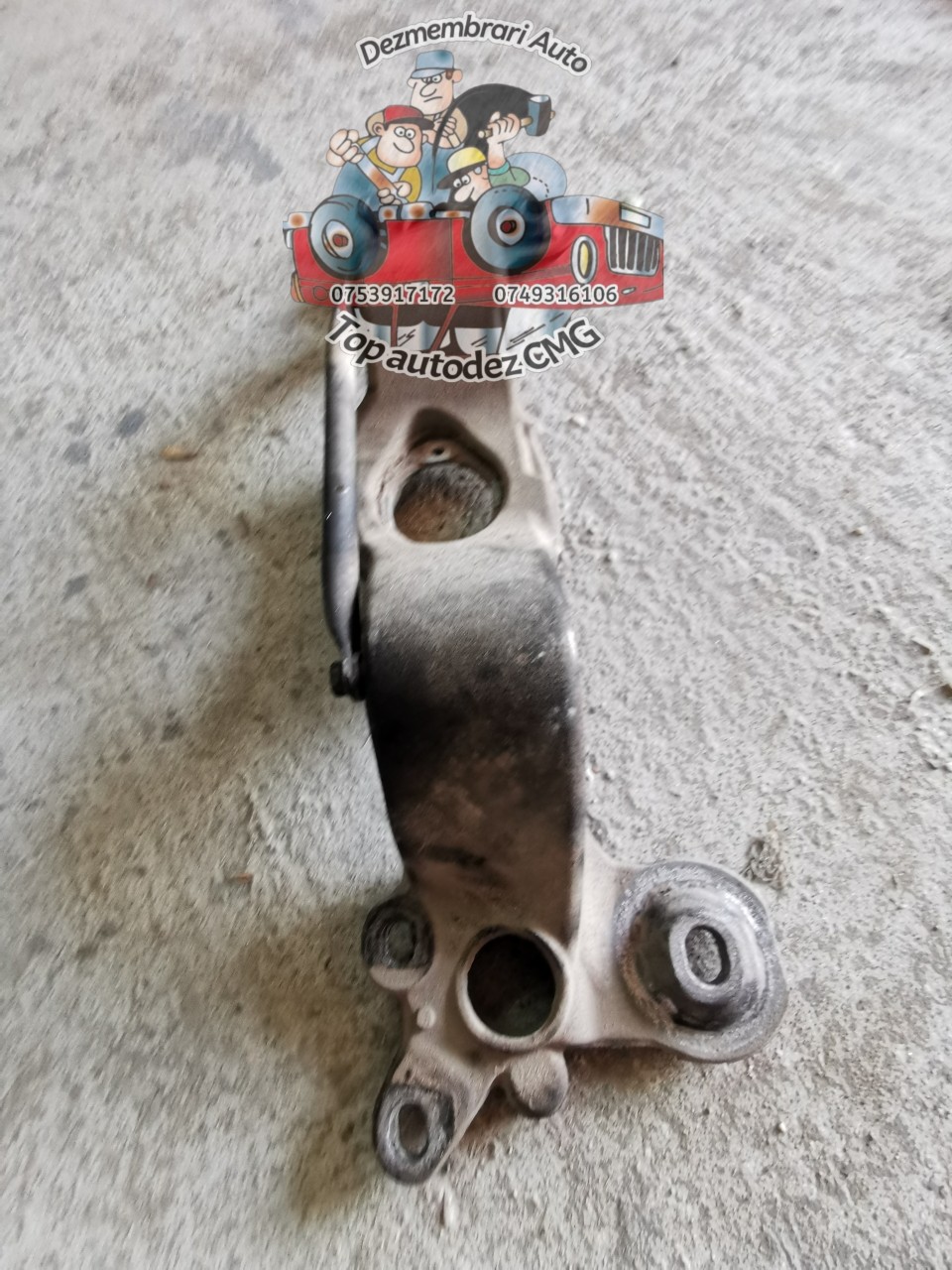 Traversa cutie de viteze Audi A4 B7 jug suport cutie 8E0399263AQ