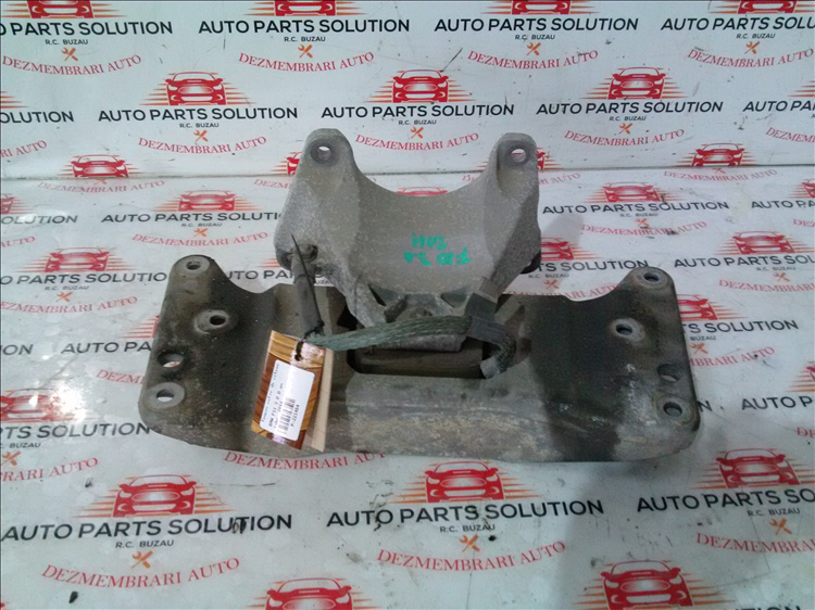 Traversa cutie de viteze BMW F11 3.0 D an fabr. 2011
