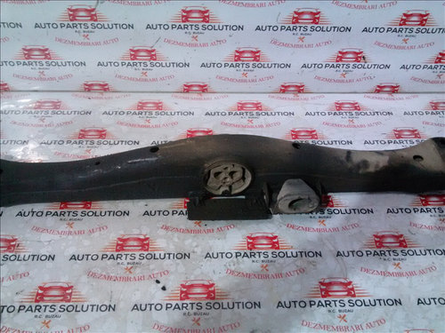 Traversa cutie viteze 3.0 d VOLKSWAGEN TOUAREG an fabr. 2013