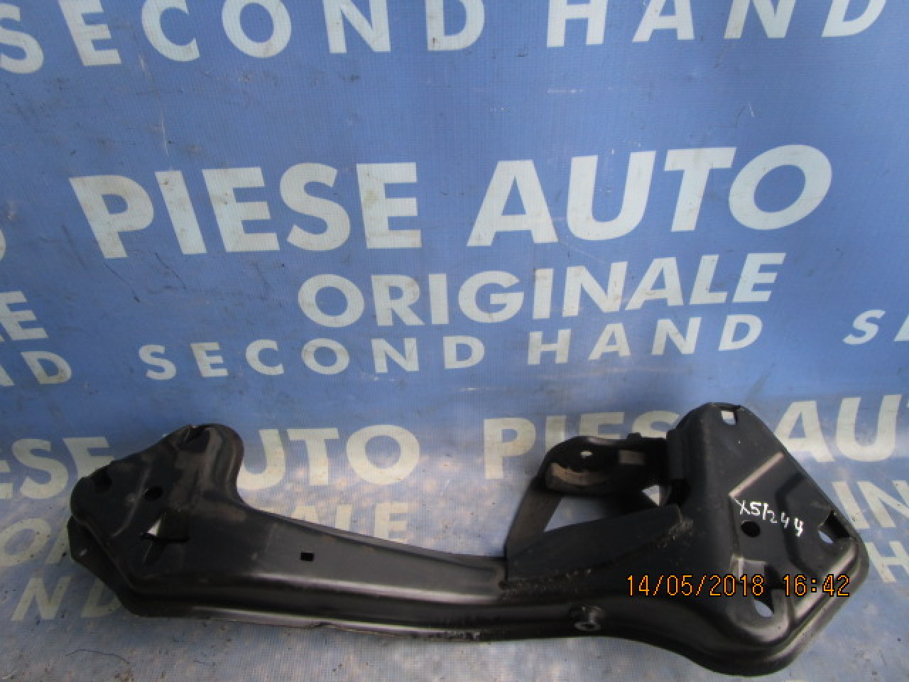 Traversa cutie viteze BMW E53 X5 3.0i; 1096727