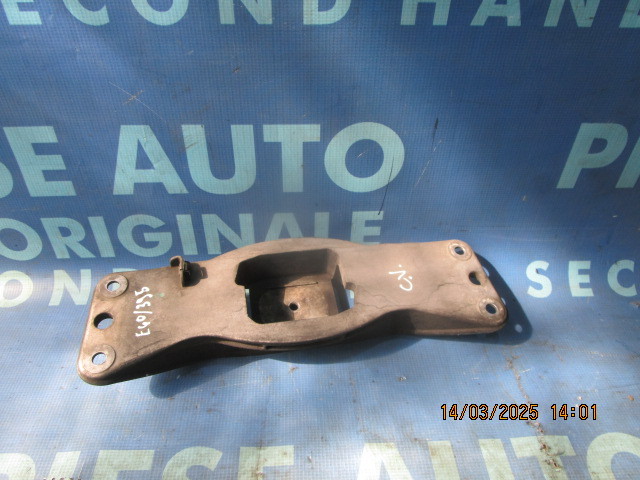 Traversa cutie viteze BMW E60 520d 2.0d , 6769634
