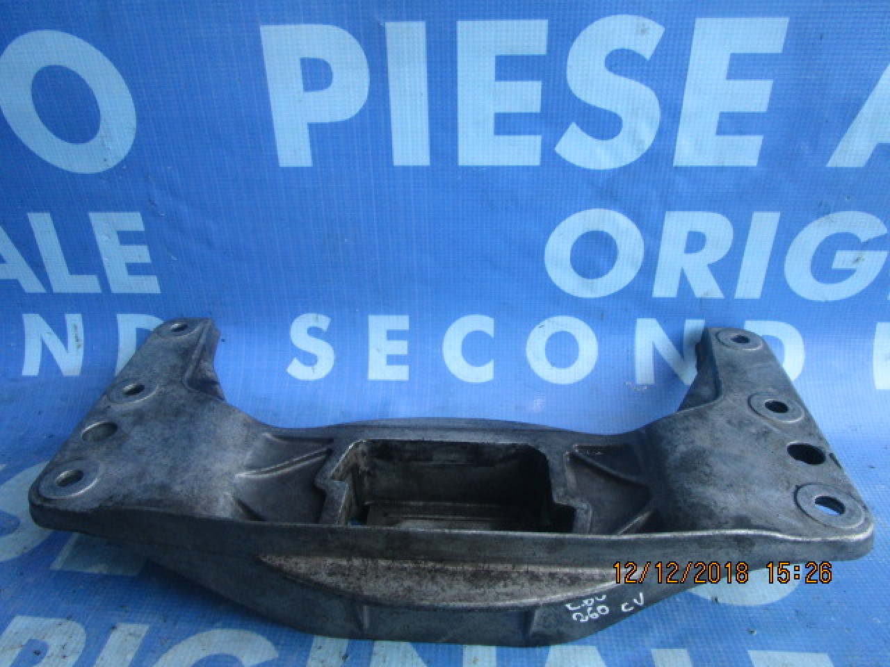 Traversa cutie viteze BMW E60 525d; 6761106