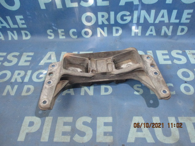 Traversa cutie viteze BMW E60 530i; 6764617