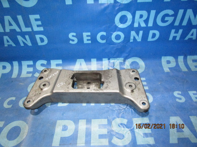 Traversa cutie viteze BMW F10 530d 3.0d N57D30A ; 6777613