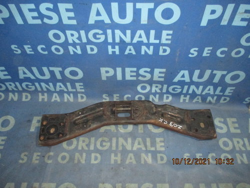 Traversa cutie viteze Jeep Cherokee 2.8crd; 3230303C