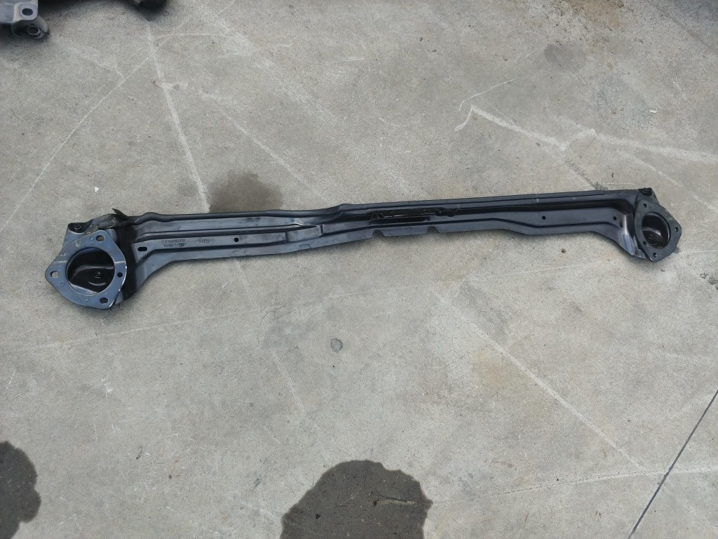 Traversa fata ford kuga 2 2.0 tdci av6116h004ac