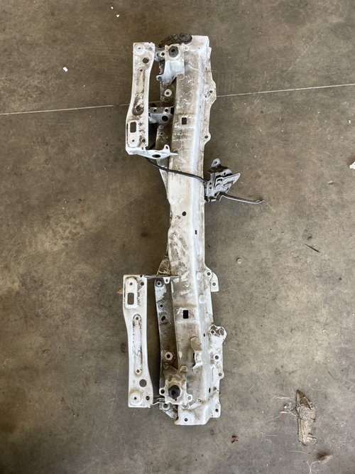Traversa fata superioara Suzuki SX4 1.6 Benzina 2017, -