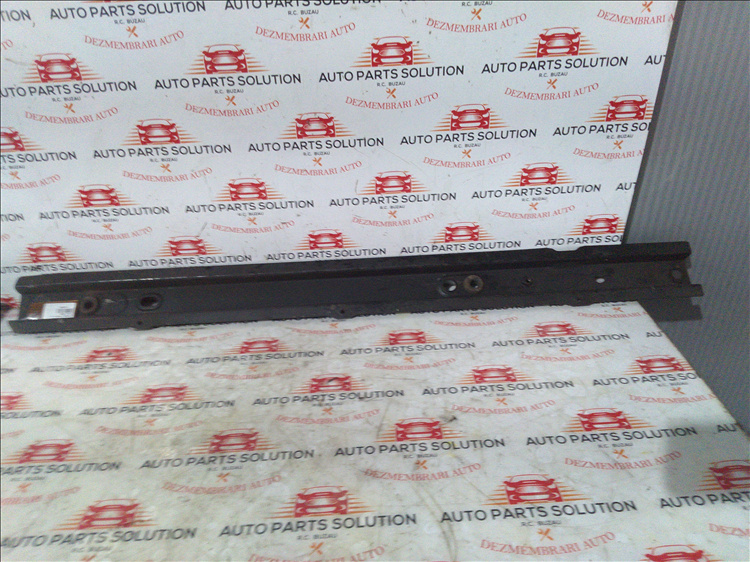 Traversa inferioara radiator 2.0 dci RENAULT TRAFIC an fabr.2008