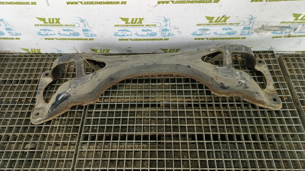 Traversa punte spate Volkswagen VW Touareg generatia 1 7L [2002 - 2007]