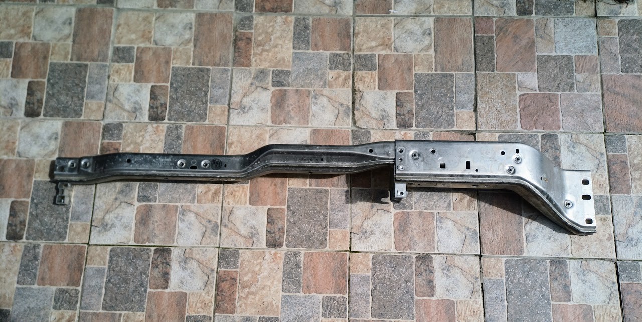 Traversa sub bord, cod 1K1858045S, Seat Toledo 3, 5P, Altea, Altea XL