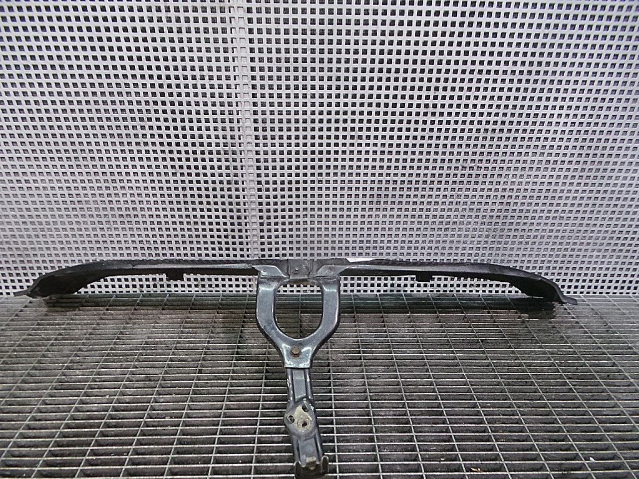 TRAVERSA SUPERIOARA MERCEDES E-CLASS - - (1995 2002)