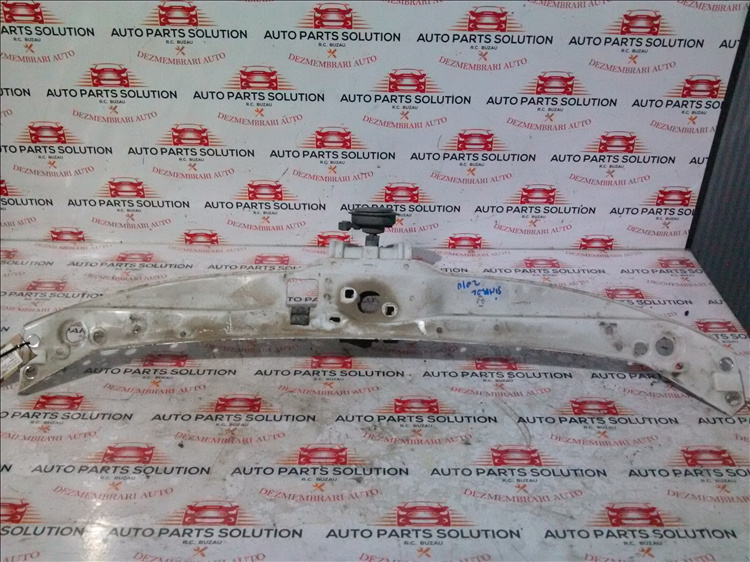 Traversa superioara radiatoare RENAULT CLIO an fabr. 2010