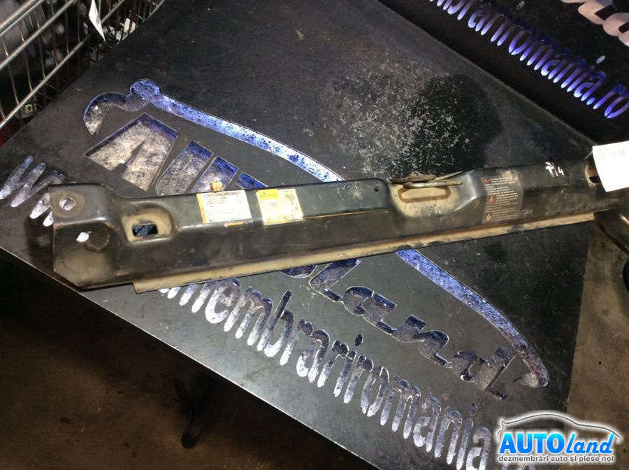 Traversa Superioara Volkswagen TRANSPORTER IV bus 70XB,70XC,7DB,7DW 1990-2003