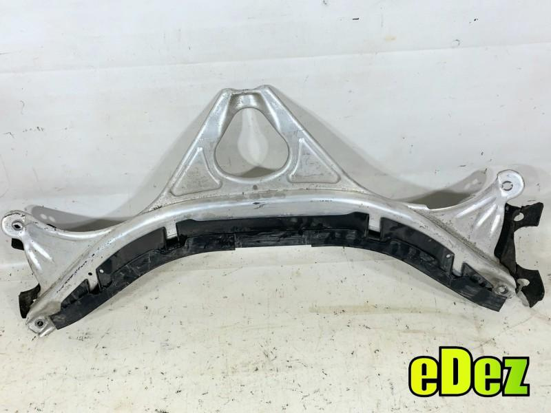 Traversa / suport Audi A6 (2010-2018) [4