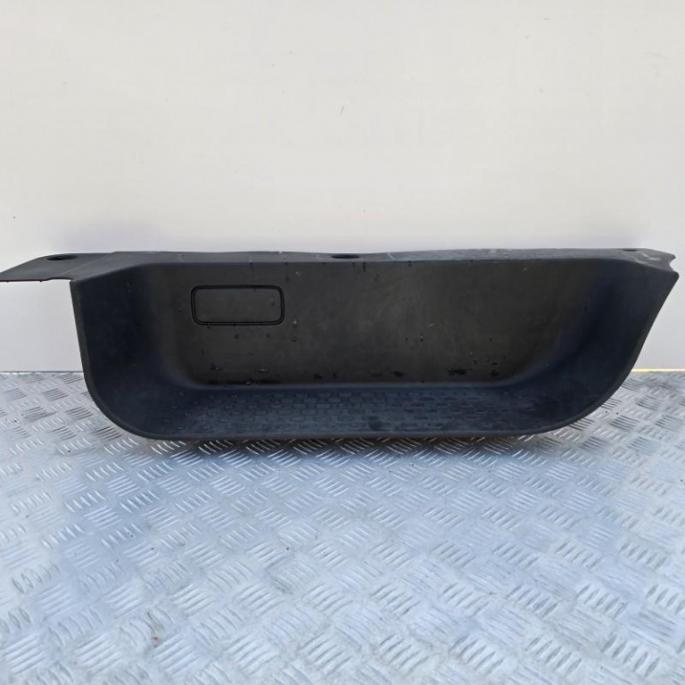 Treapta stanga fata Opel Vivaro B 2014-2019 93868844