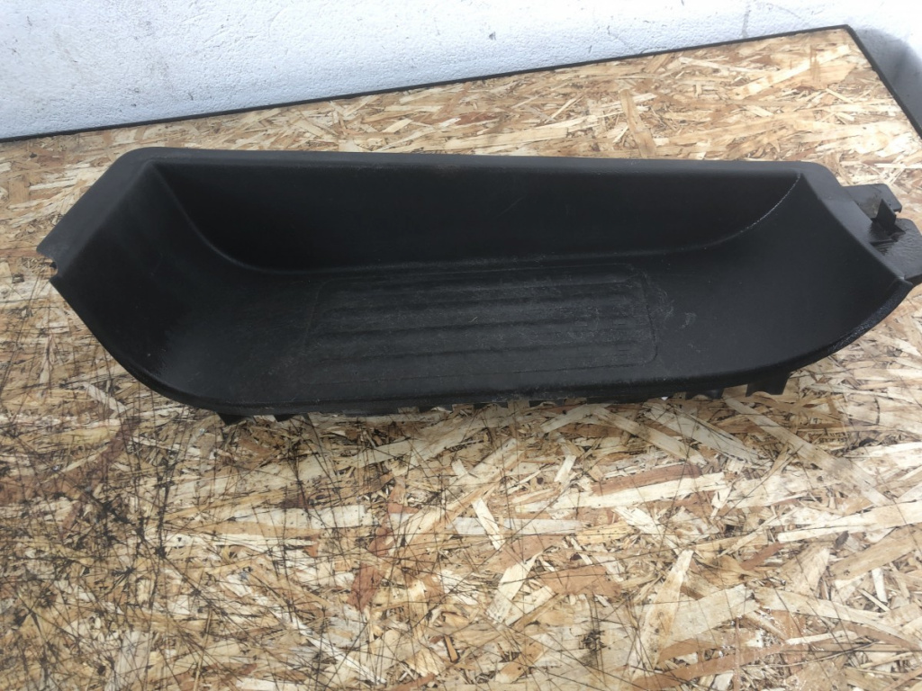 Treapta usa stanga fata VW T5 2.0TDI , Automat DSG sedan 2012 (7H0863735)