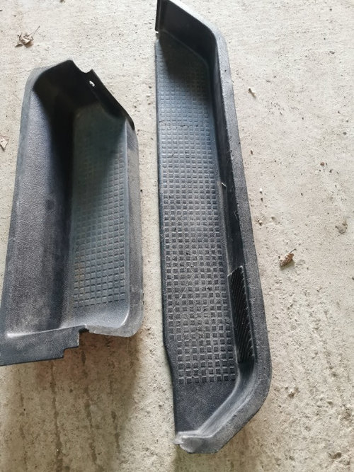 Treapta usa VW T4 scara Caravelle Multivan plastic prag