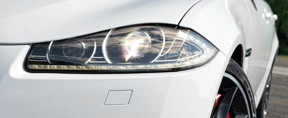 Trebuia sa se bata cu BMW M5, dar pentru multi e o necunoscuta. In plus, motorul ascuns sub capota e o mare surpriza Trebuia sa se bata cu BMW M5, dar pentru multi e o necunoscuta. In plus, motorul ascuns sub capota e o mare surpriza