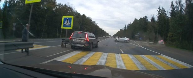 Trecerea de pietoni care provoaca accidente in lant. A cui sa fie vina?