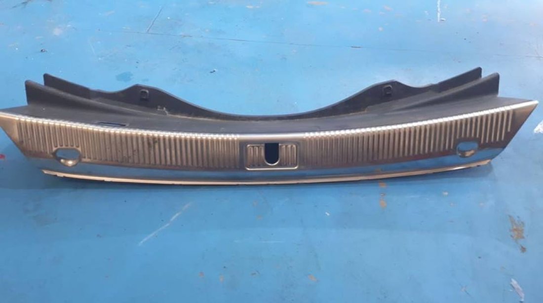 Trim / bandou / crom portbagaj Audi A8 4H D4 4H0863471 2011-2019