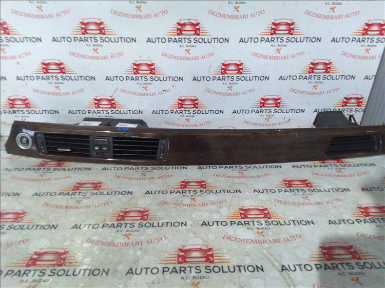 Trim bord BMW E 90 an fabr. 2009