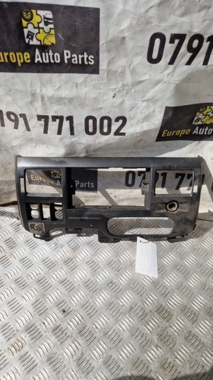 Trim bord Ford Transit 2.2 TDCI 115 cp an fabricatie 2012 cod 6C11-V047A