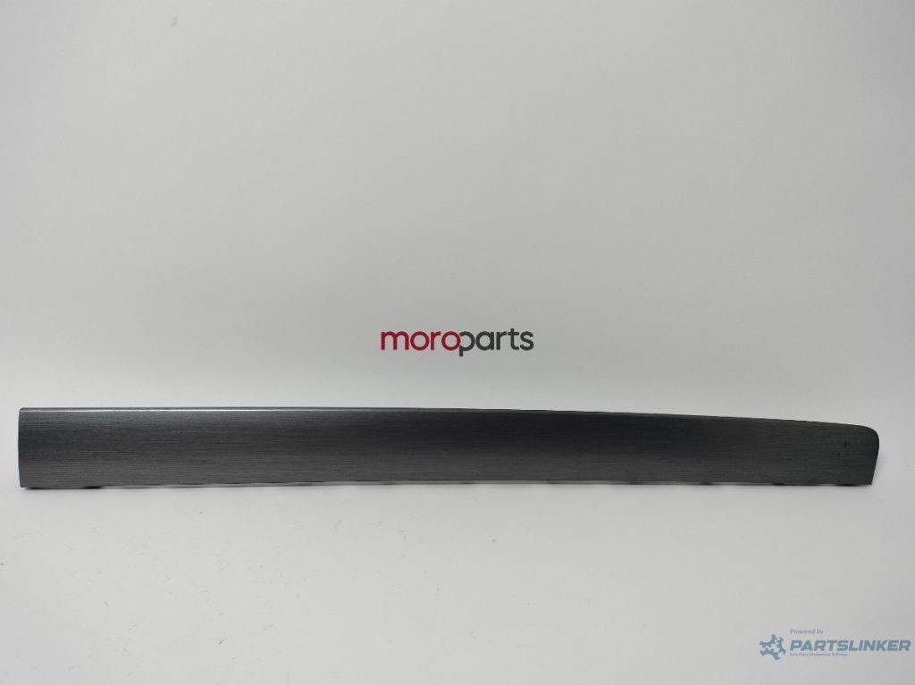 Trim bord VOLKSWAGEN PASSAT (362) [ 2010 - 2014 ] TDI (CFFB) 103KW|140HP VAG OEM 3AC857211D