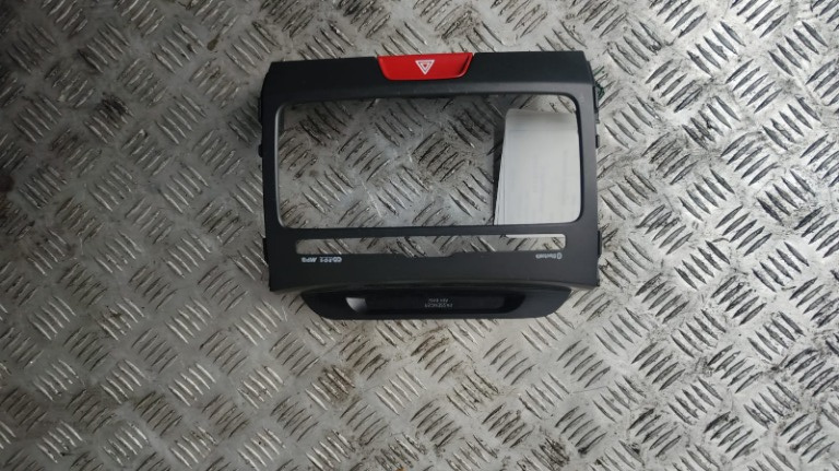 Trim navigatie Kia Sportage 4WD 2.0 CRDI cod motor D4HA transminie automata ,an 2011