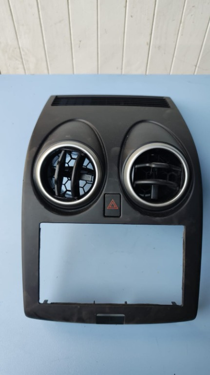 Trim navigatie Nissan Qashqai +2 1.6 dCi R9M 2012 Cod : 10381A77100