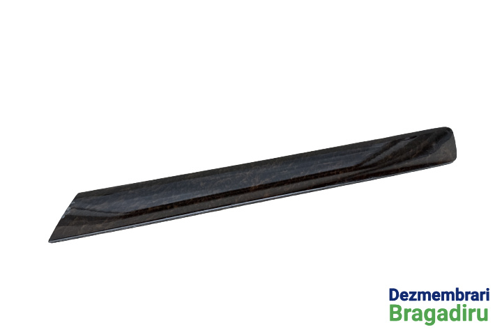Trim / Ornament interior fata usa dreapta fata Cod: 7P6867440L Volkswagen VW Touareg generatia 2 7P [2010 - 2014] Crossover 3.0 TDI Tiptronic 4Motion (245 hp) Cod motor: CRC Cod cutie: NAC Cod culoare: LG7W