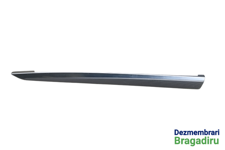 Trim / Ornament interior usa dreapta spate Cod: 8050166-01 8050166-01 BMW Seria 5 F11 [2009 - 2013] Touring wagon 520 d Steptronic (184 hp) Cod motor: N47T, Cod culoare: B90, Pachet M