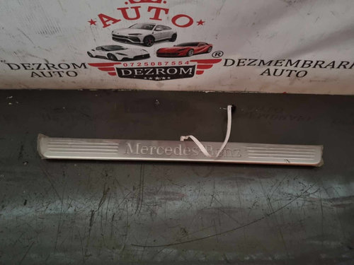 Trim prag iluminat dreapta fata A1676861300 / A1676800104 Mercedes-Benz GLE (W167)