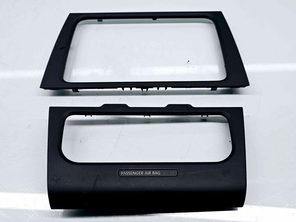 Trimuri bord Volkswagen Golf 6 (5K1) [Fabr 2009-2013] 5K0858063B 5K0858071M