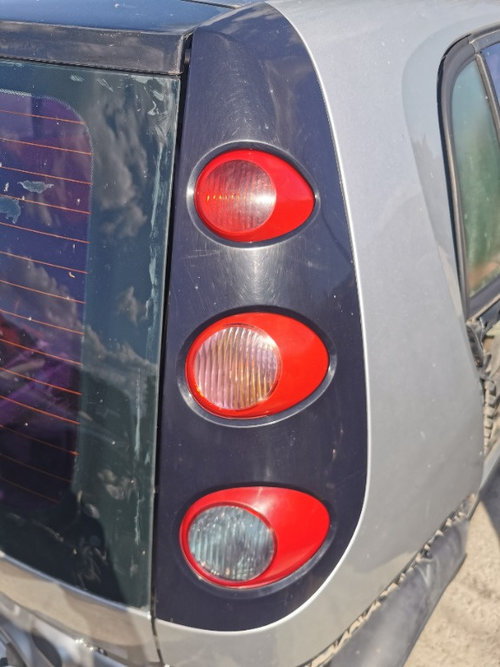 Tripla dreapta Smart forfour stop stanga dreapta lampa spate