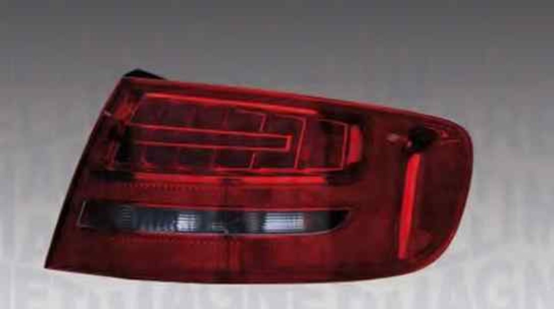 Tripla Lampa spate AUDI A4 Avant 8K5 B8 MAGNETI MARELLI 714021590801