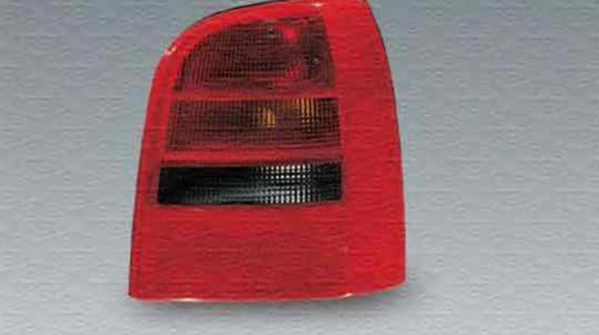 Tripla Lampa spate AUDI A6 Avant 4B5 C5 MAGNETI MARELLI 714029081801