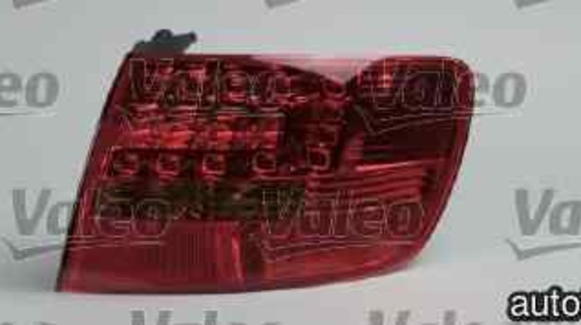 Tripla Lampa spate AUDI A6 Avant 4F5 C6 VALEO 043329