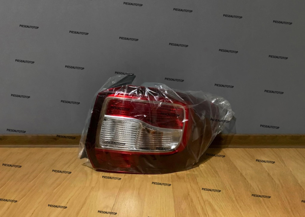Tripla Lampa stop dreapta Dacia Logan 2 2013-2016 NOUA 265501454R Elba OEM