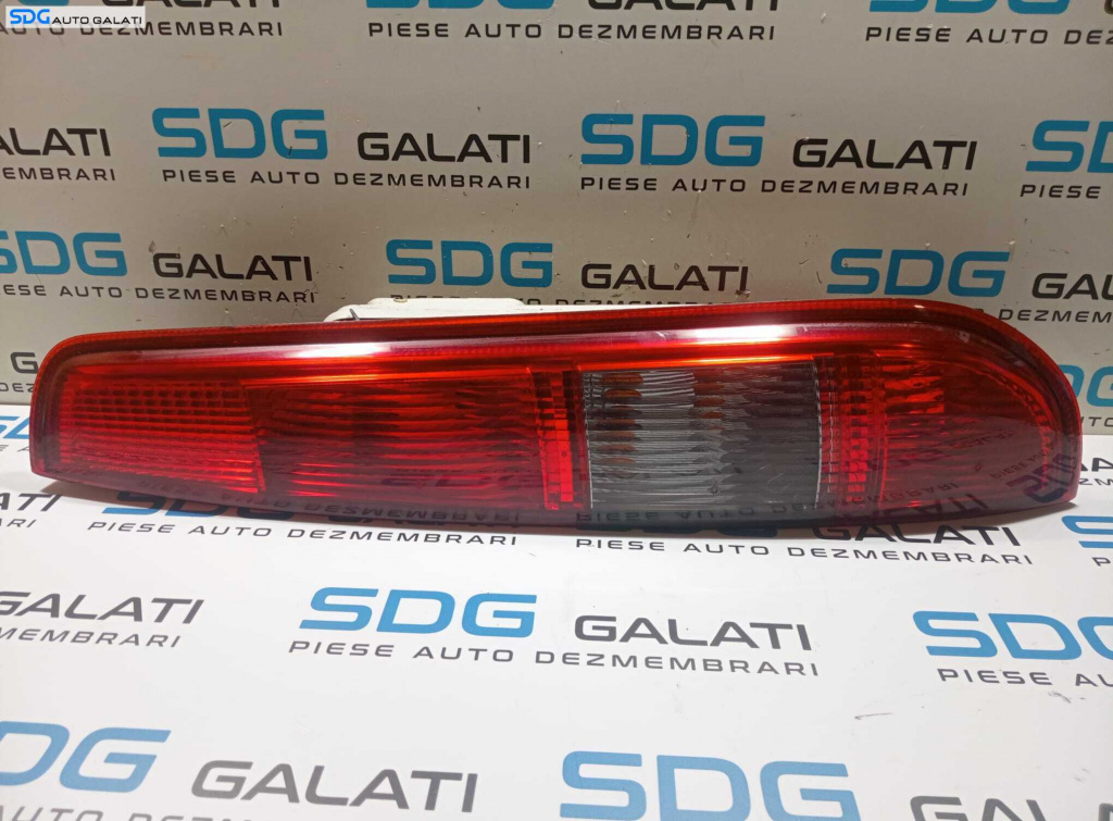 Tripla Lampa Stop Dreapta Ford Focus 2 Break Variant Combi 2004 - 2007 Cod 4M51-13N004-C [M5965]