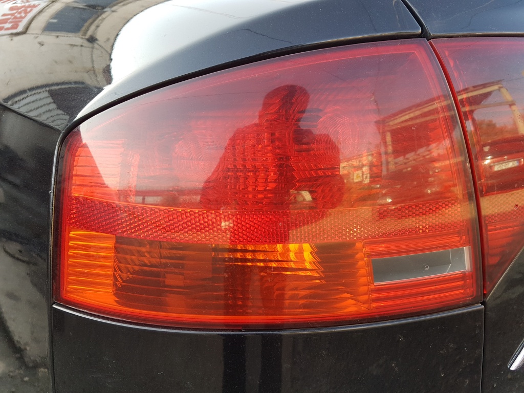 Tripla Stanga Aripa Audi A4 B7 Berlina 2004 - 2008