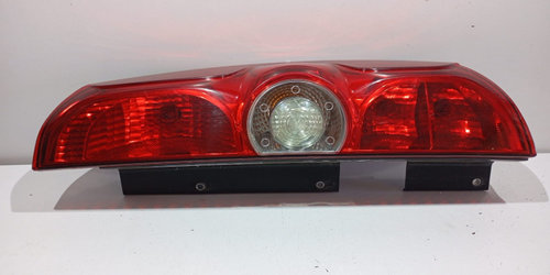Tripla stop dreapta 00519248430 Opel Combo D [2011 - 2020]