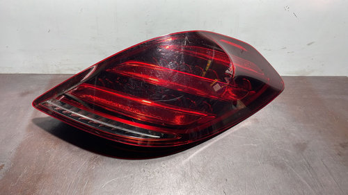 Tripla stop dreapta cod A2229067004 pentru S Class W222