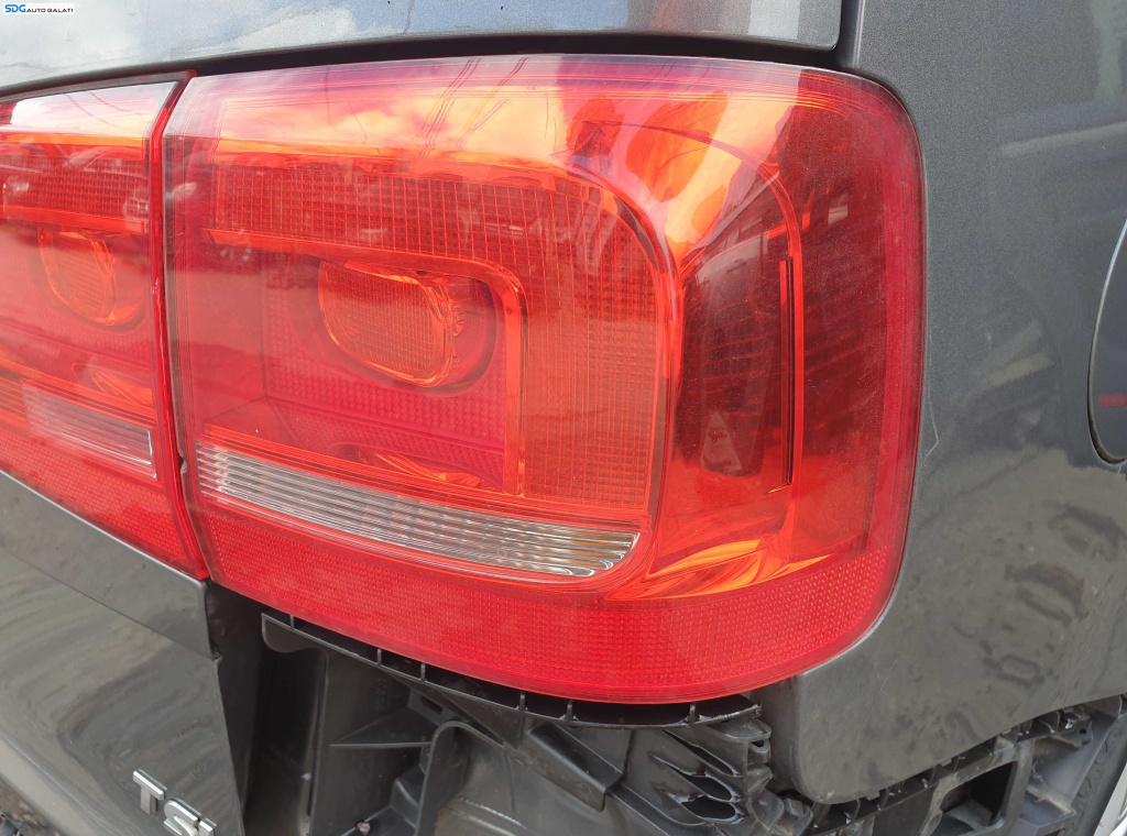 Tripla Stop Lampa Dreapta de pe Aripa Caroserie Volkswagen Touran 1T3 2010 - 2015 [K5541]