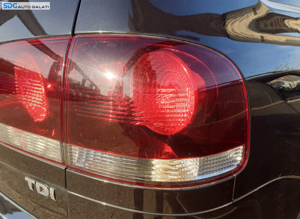 Tripla Stop Lampa Dreapta de pe Aripa Caroserie Volkswagen Touareg 7L FL Facelift 2007 - 2010 [C9672]
