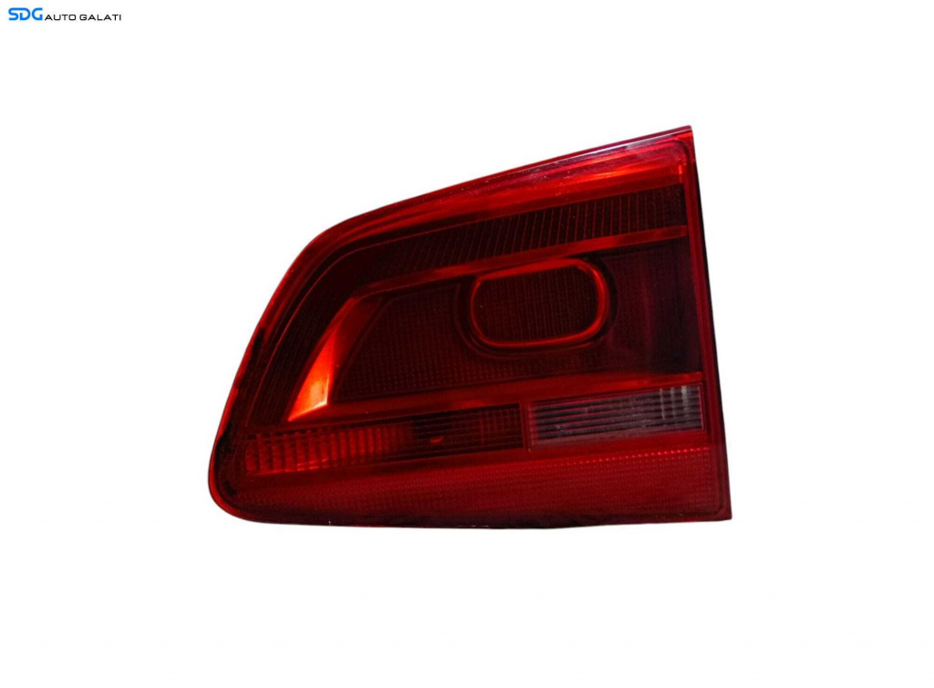 Tripla Stop Lampa Dreapta de pe Haion Haion Portbagaj Volkswagen Touran 1T3 2010 - 2015 Cod 1T0945094A [LC0761]